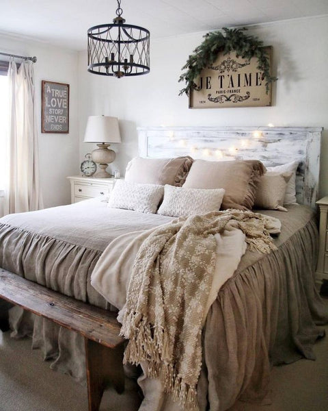 10 Amazing Ideas of Antique Farmhouse with Best Antique Finds for Interiors